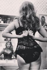 Sophia Loren in black lace panties...