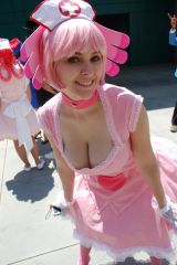 Awesome cosboobs, I mean cosplay.