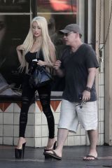 Courtney Stodden out with her Daddy and his wallet