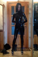 Tall and slender shiny pic