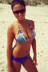 Bikini beach babe