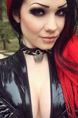 Collar and Spikes (X-Post /r/Starfucked)