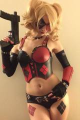 Harley Quinn cosplay by Katy DeCobray