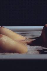 Tits in the tub