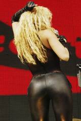 Shakira tight lether pants