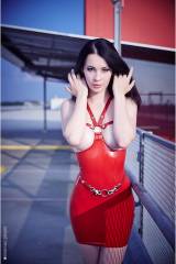 Yulia Lunatic, red hot babe