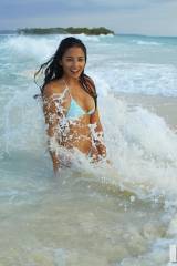 Jessica Gomes at the beach