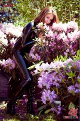 Latex and flowers