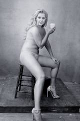 Amy Schumer - topless (covered)
