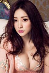 Sexy Liu Yan(35 years old)