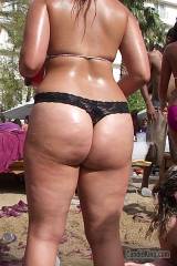 Huge ass at the pool!