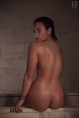 Demi Lovato (AIC)