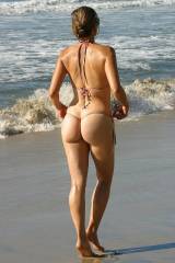 Amazing ass at the beach.