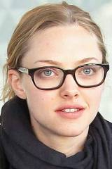 Amanda Seyfried, with glasses and no makeup
