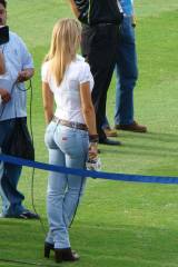 The ass that caused chaos in the Jets locker room, Ines Sainz