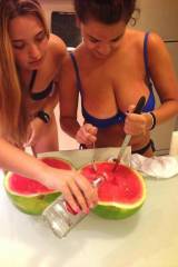 A lot of tasty melons in this pic.