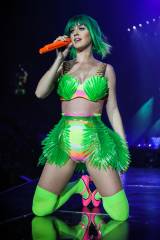 Katy Perry (x-post from /r/OnStageGW)