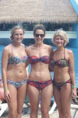 3 girls. 3 bikinis