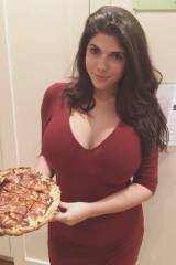 This is Nirvana: Pizza & Boobs