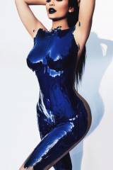 Metallic Paint Kylie Jenner