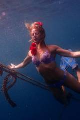 Rebecca underwater