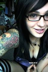 Cutie with a lot of ink... [x-post /r/hotchickswit...