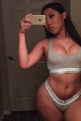 Thick selfie