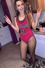 She likes Harry Potter, basketball, and fishnets. ...