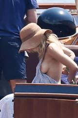 Gillian Anderson boob slip