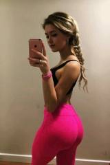 Does hot pink make this ass look big?
