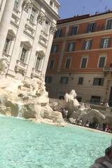 (f20) Peek a boob at The Trevi Fountain