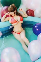Hitomi overflowing