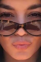 Vanessa Hudgens - Nice sunglasses